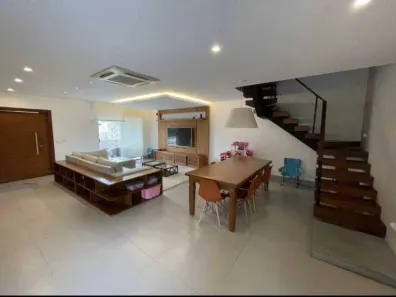 Casa de Condomínio com 4 Quartos à venda, 228m² no Vargem Grande, Rio de Janeiro