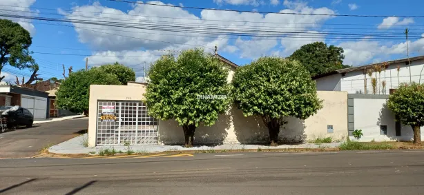 Casa com 2 Quartos à venda, 274m² no Vila Arquelau, Uberaba