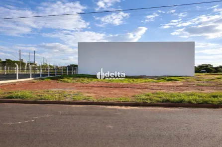 Lote/Terreno à venda, 500m² no Distrito Industrial, Uberlândia