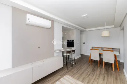 Apartamento com 2 Quartos para alugar, 56m² no São Sebastião, Porto Alegre