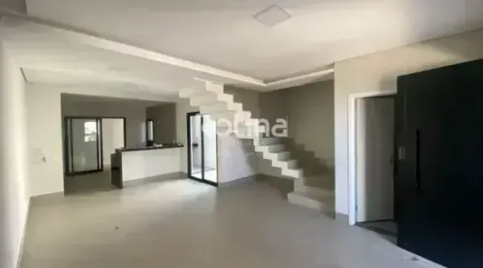 Casa com 3 Quartos à venda, 140m² no Jardim Colina, Uberlândia