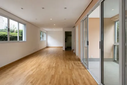 Casa com 3 Quartos para alugar, 294m² no Vila Andrade, São Paulo