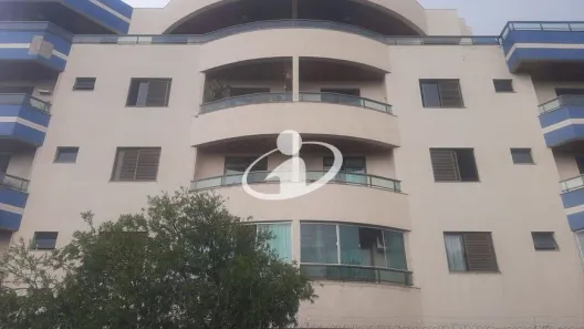 Apartamento com 3 Quartos para alugar, 10m² no Brasil, Uberlândia