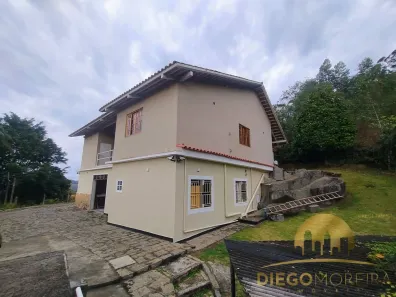 Casa com 4 Quartos para alugar, 294m² no Olho D'Água, Mairiporã