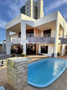 Casa com 4 Quartos à venda, 370m² no Centro, Petrolina
