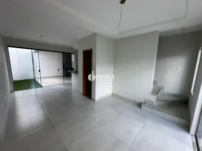 Casa com 2 Quartos à venda, 87m² no Grand Ville, Uberlândia