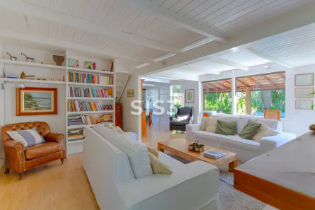 Fazenda/Sítio com 6 Quartos à venda, 500m² no Itaipava, Petrópolis