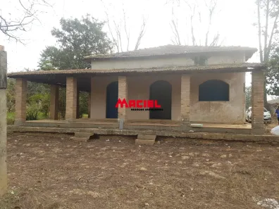 Fazenda/Sítio com 4 Quartos à venda, 100m² no Tijuco Preto, Caçapava
