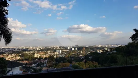 Lote/Terreno à venda, 830m² no Jardim Ibiratiba, São Paulo