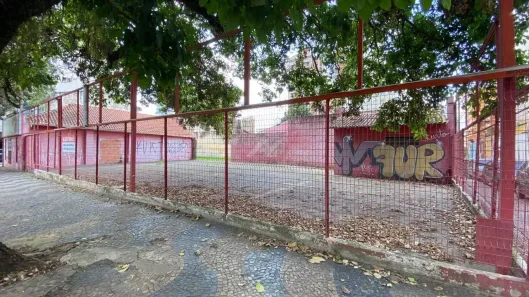 Lote/Terreno para alugar, 900m² no Cambuí, Campinas