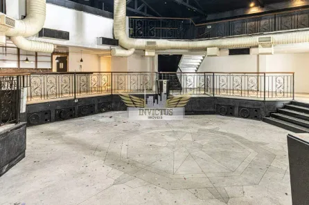 Prédio Comercial para alugar, 700m² no Santo Antônio, São Caetano do Sul