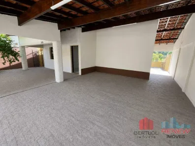 Casa com 3 Quartos à venda, 180m² no Pinheirinho, Vinhedo
