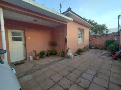 Casa com 5 Quartos à venda, 464m² no Centro, Contagem