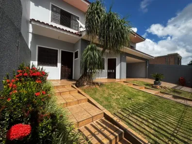 Sobrado com 5 Quartos à venda, 316m² no Recanto Tropical, Cascavel