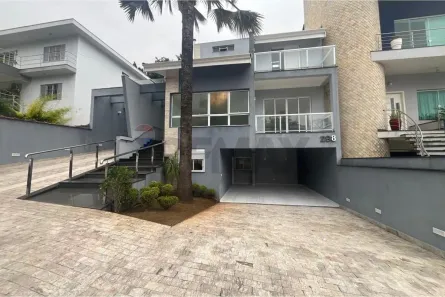 Casa de Condomínio com 4 Quartos para alugar, 1000m² no Vila Emílio, Mauá