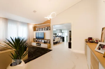 Casa com 3 Quartos à venda, 300m² no Pacaembu, São Paulo