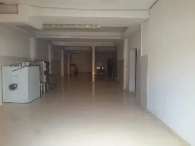 Galpão/Depósito/Armazém para alugar, 700m² no Santo Amaro, São Paulo