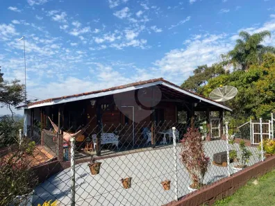 Fazenda/Sítio com 4 Quartos à venda, 300m² no Chácaras Copaco, Arujá