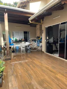 Casa de Condomínio com 4 Quartos à venda, 231m² no Vila Santos Dumont, Aparecida de Goiânia
