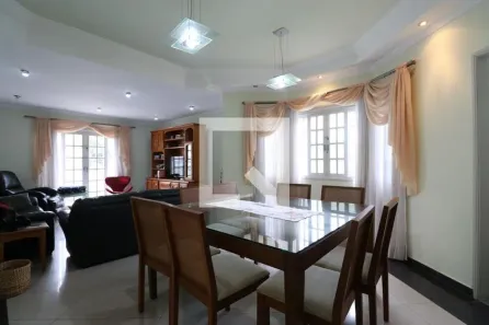 Casa com 3 Quartos à venda, 250m² no Vila Ipojuca, São Paulo