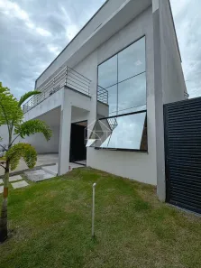 Casa com 3 Quartos à venda, 250m² no Manguinhos, Serra