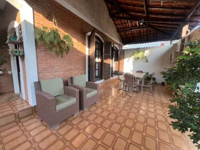 Casa com 8 Quartos à venda, 281m² no Vila Rossi, São José dos Campos