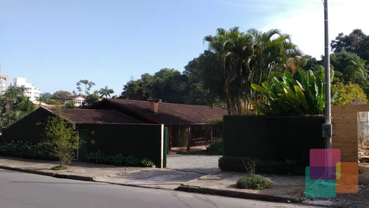 Casa com 3 Quartos à venda, 254m² no Bom Retiro, Joinville