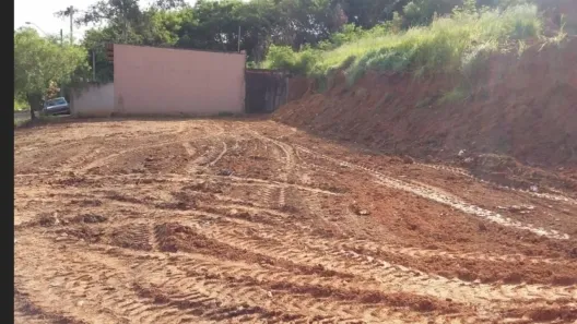 Lote/Terreno com 1 Quarto à venda, 1m² no Parque Residencial Cambará, Rio das Pedras