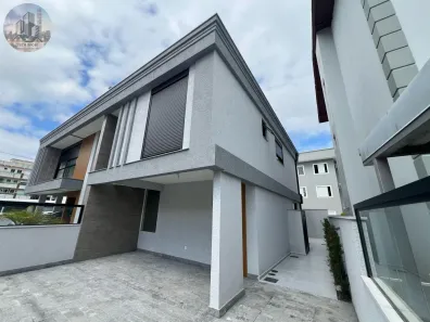 Casa com 3 Quartos à venda, 145m² no Ingleses do Rio Vermelho, Florianópolis