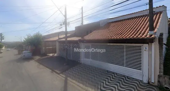 Casa com 3 Quartos à venda, 131m² no Jardim Leocádia, Sorocaba