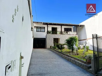 Casa com 4 Quartos à venda, 311m² no Progresso, Blumenau