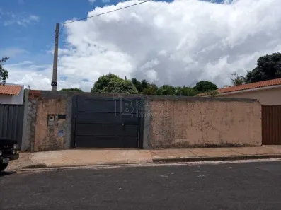 Casa com 1 Quarto à venda, 135m² no Vila Vieira (Vila Xavier), Araraquara