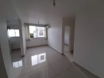 Apartamento com 2 Quartos para alugar, 47m² no Cavalhada, Porto Alegre