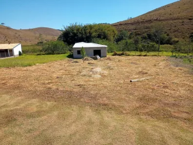 Lote/Terreno à venda, 913m² no Belmiro Braga, Belmiro Braga