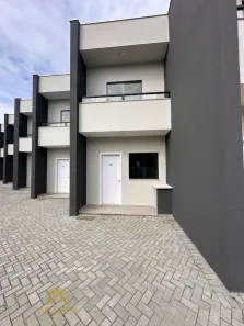 Casa com 2 Quartos à venda, 66m² no Aventureiro, Joinville