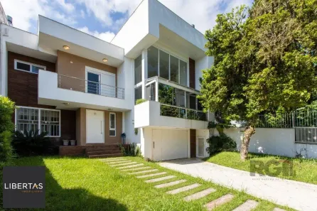 Casa com 3 Quartos à venda, 296m² no Nonoai, Porto Alegre