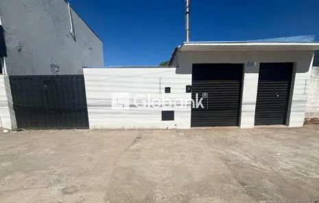 Ponto Comercial para alugar, 100m² no Major Prates, Montes Claros