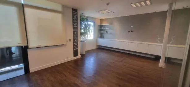 Sala Comercial para alugar, 250m² no Itaim Bibi, São Paulo