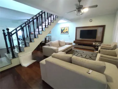 Sobrado com 3 Quartos à venda, 160m² no Vila Ema, São Paulo