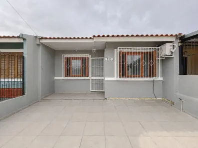 Casa com 2 Quartos à venda, 135m² no Hípica, Porto Alegre