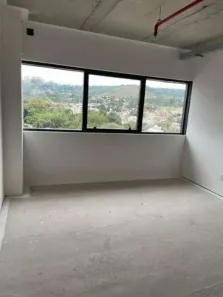 Sala Comercial à venda, 35m² no Teresópolis, Porto Alegre