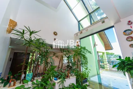 Casa com 4 Quartos à venda, 400m² no Santo Inácio, Curitiba