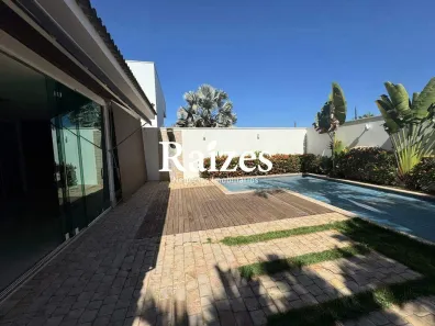 Casa com 4 Quartos à venda, 365m² no Gávea, Uberlândia
