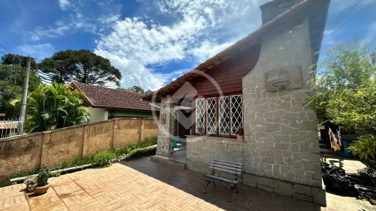 Casa com 4 Quartos à venda, 186m² no Jardim Cascata, Teresópolis