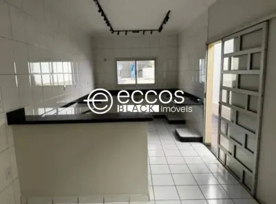 Casa com 3 Quartos à venda, 237m² no Nossa Senhora das Graças, Uberlândia