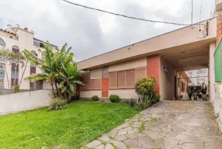 Casa com 4 Quartos à venda, 250m² no Jardim Botânico, Porto Alegre