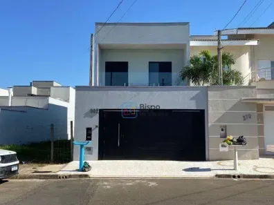 Casa com 3 Quartos à venda, 180m² no Parque Universitário, Americana
