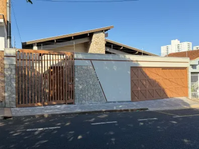 Casa com 3 Quartos para alugar, 410m² no Nossa Senhora da Abadia, Uberaba
