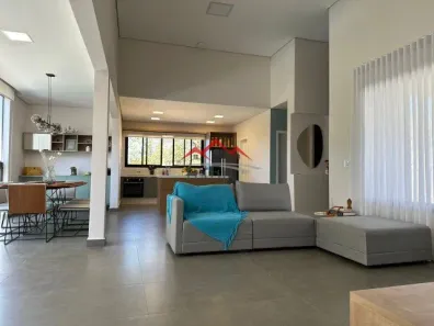 Casa de Condomínio com 3 Quartos à venda, 255m² no Caxambu, Jundiaí