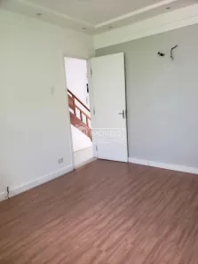 Sobrado com 2 Quartos para alugar, 210m² no Gonzaga, Santos